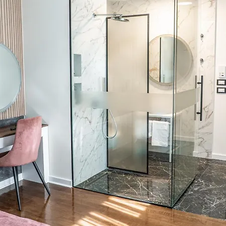 9 Nine - Luxury & * Belgrado