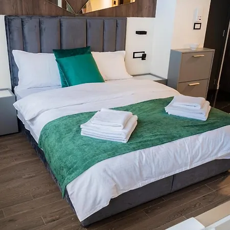 9 Nine - Luxury & * Belgrado